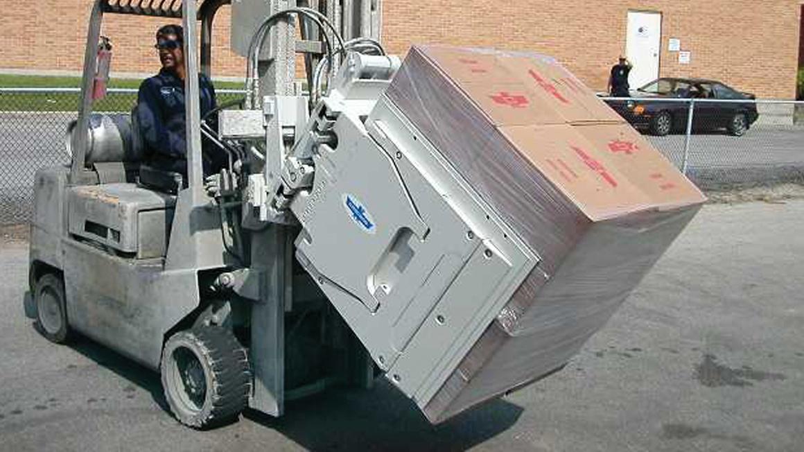 Cascade - Tipping Clamp forklift attachment